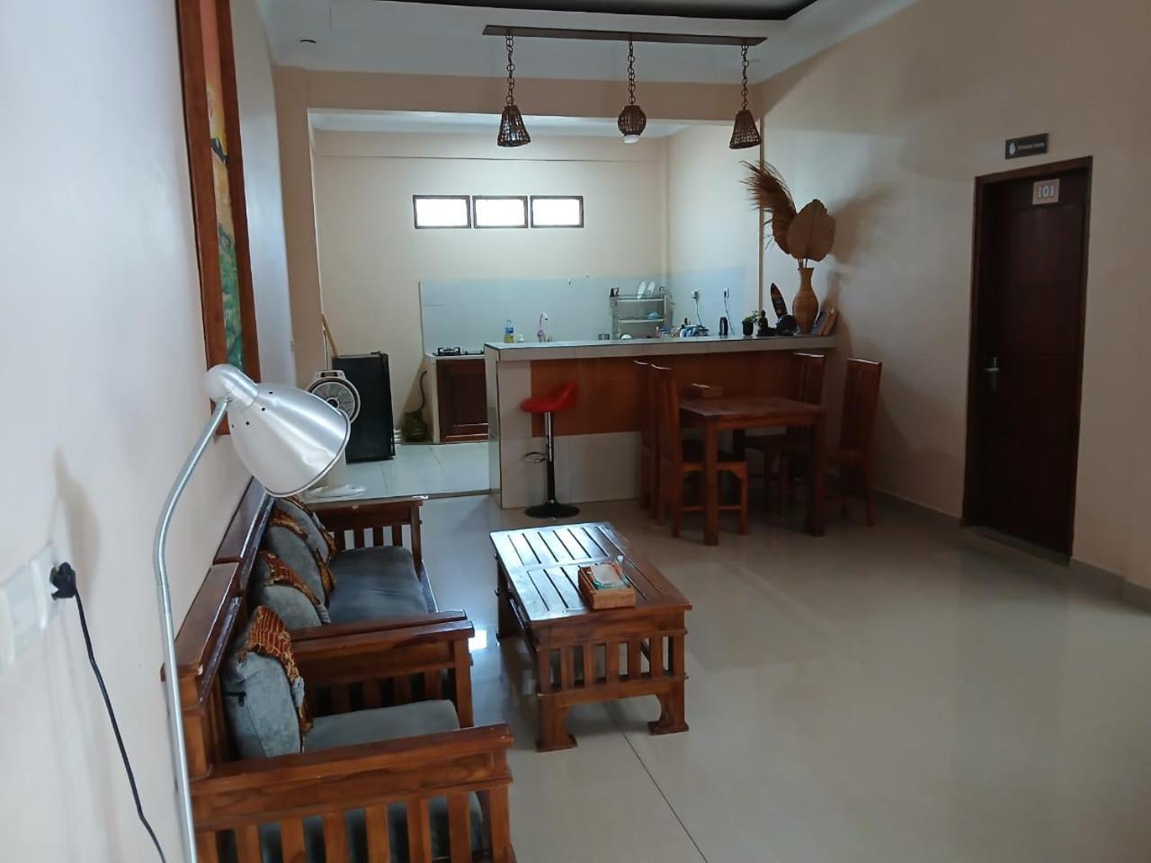 Warm Villas Lombok Kuta  Экстерьер фото